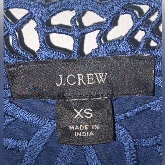 J. Crew Navy Blue Embroidered V-Neck Cotton Eyelet Lace trim top XS - Picture 2 of 3